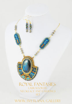 Royal Fantasies Labradorite Necklace and Earrings Set