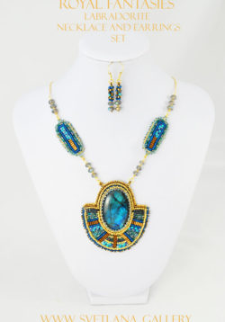 Royal Fantasies Labradorite Necklace and Earrings Set