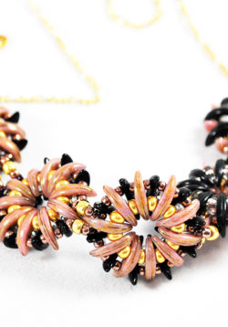 Water Flower Bead Pattern And Tutorial