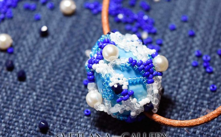 Wrapping Ceramic Bead Using Free-Form Peyote Stitch Technique