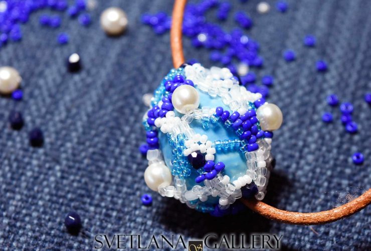 Wrapping Ceramic Bead Using Free-Form Peyote Stitch Technique