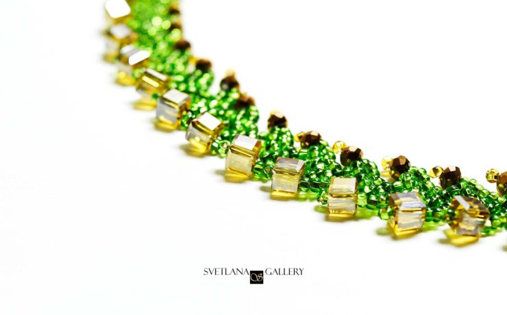 Green Sparkling Holiday Necklace