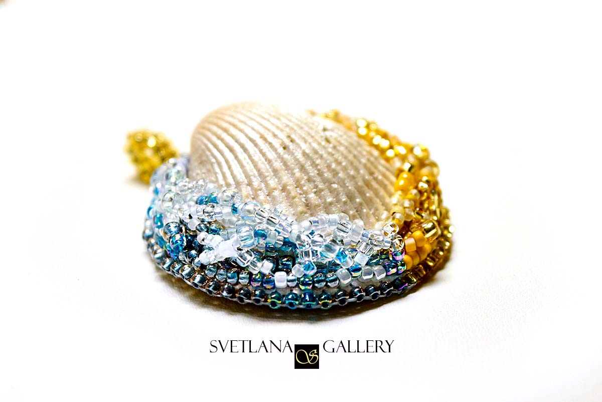 Two Color Seashell Pendant Bead Embroidery